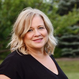 Meet your Posher, Shawna